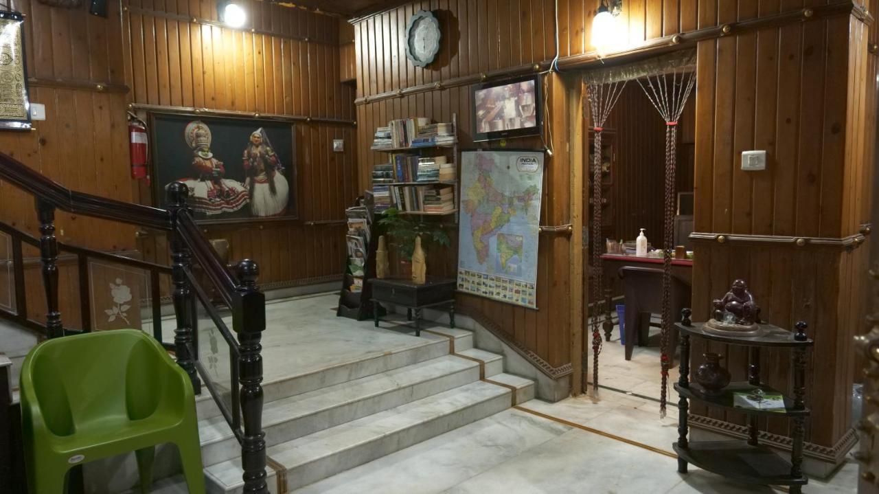 Hotel White Rose Коччи Экстерьер фото