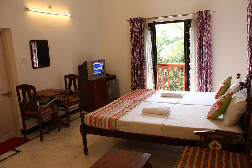 Hotel White Rose Коччи Экстерьер фото