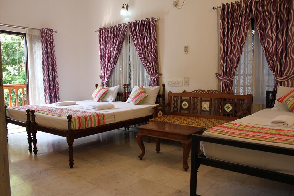 Hotel White Rose Коччи Экстерьер фото