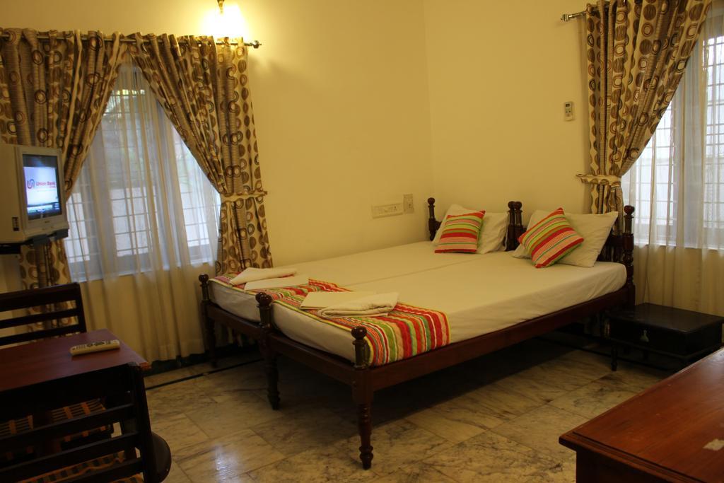 Hotel White Rose Коччи Экстерьер фото