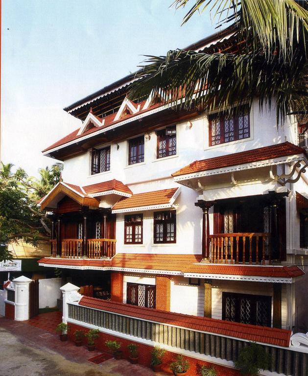 Hotel White Rose Коччи Экстерьер фото