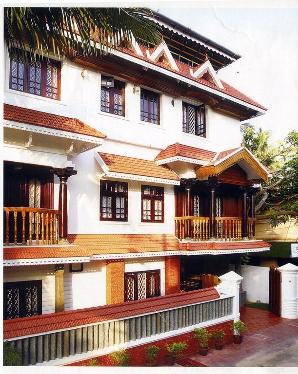 Hotel White Rose Коччи Экстерьер фото